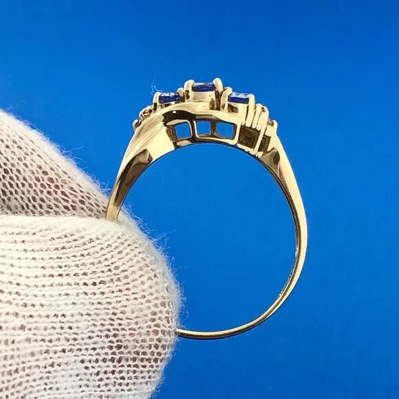 Gorgeous 14k Yellow Gold Oval Triple Tanzanite Diamond Twist Ring Size 9.75